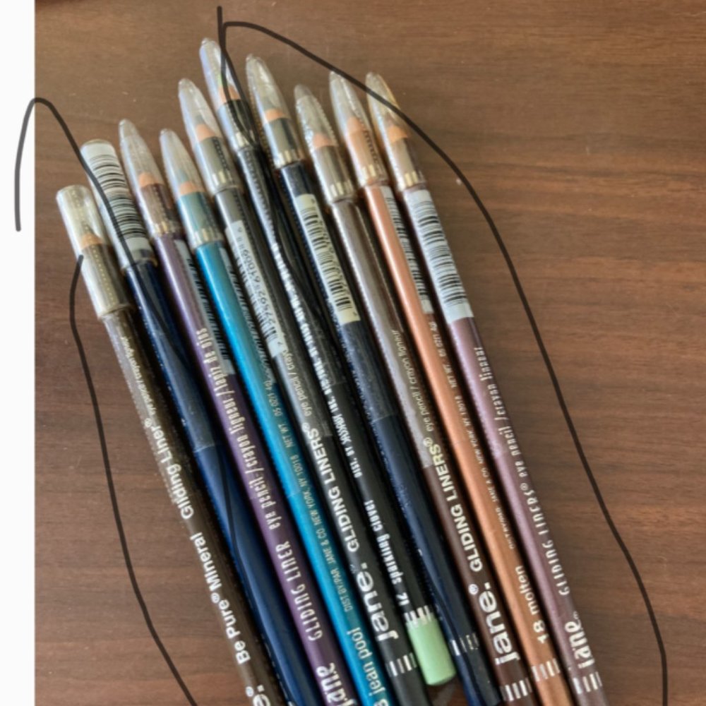 Jane Be Pure Mineral Gliding Eyeliners  NEW - 5 assorted colors for @tiacastille